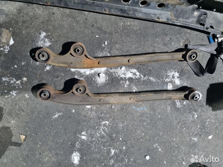 Рычаг Suzuki Jimny JB23W K6A Прав. Перед