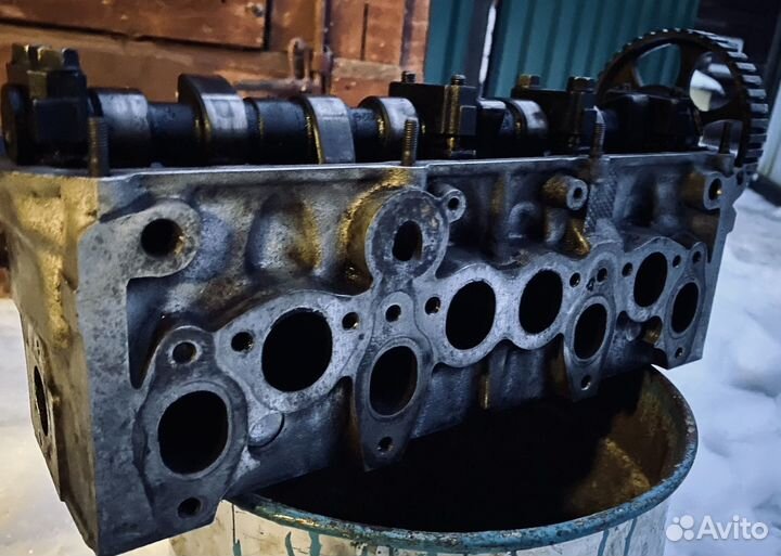 Головка блока цилиндров (гбц) VW Passat B3 1.8