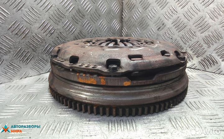 Маховик Toyota Avensis 3 (T270) 2010