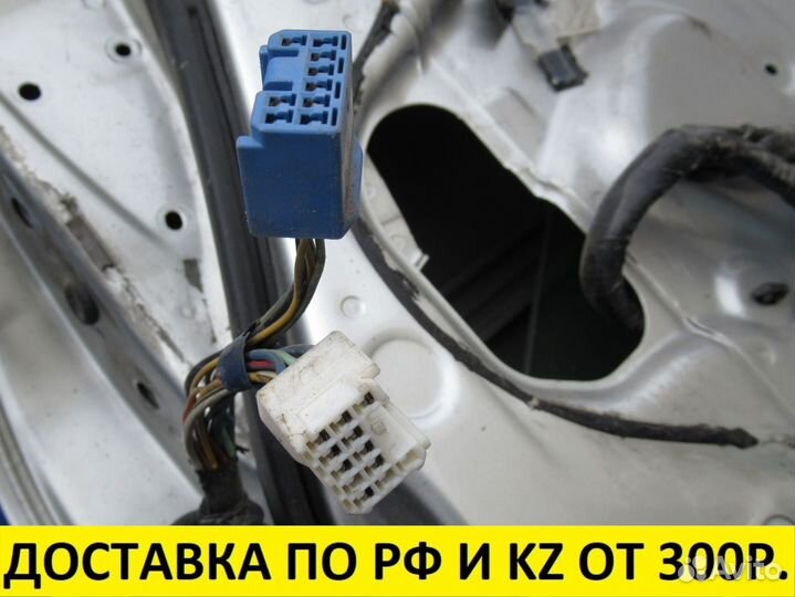 Дверь передняя правая Toyota Harrier 6700148010