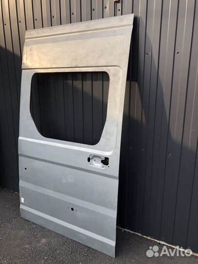 Дверь боковая сдвижная с окном Газель Next