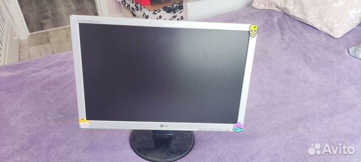 Монитор LG Flatron W2042T