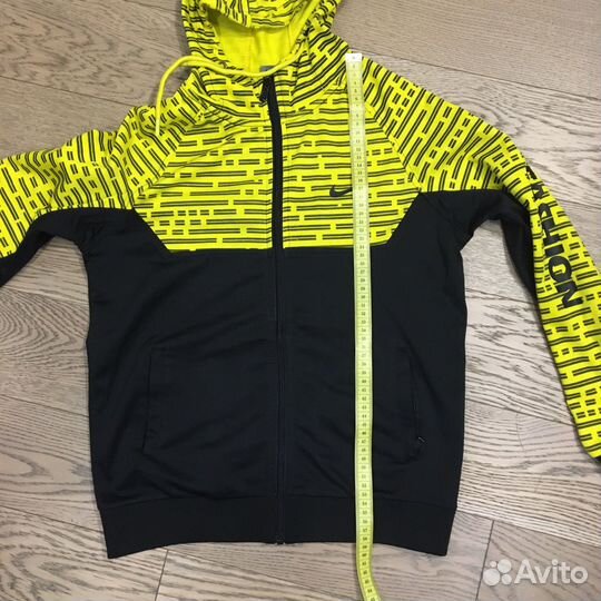 Спортивный костюм р. 140