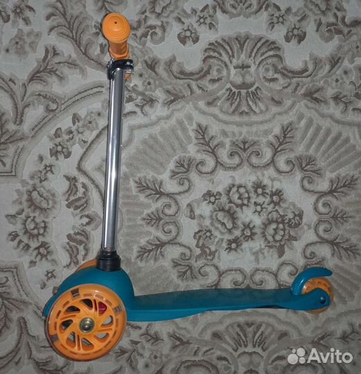 Самокат трёхколёсный детский