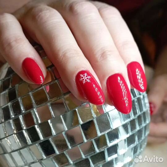 Роскошный маникюр и педикюр