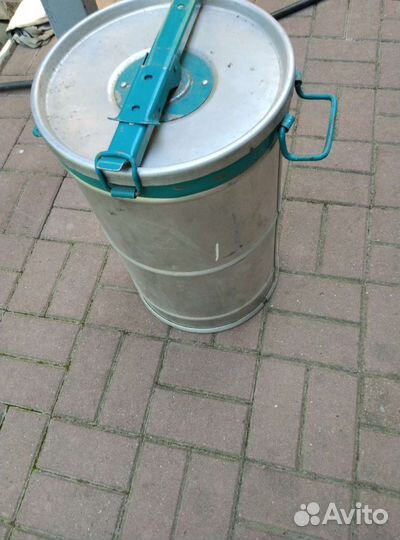 Бак для хранения пищевых продуктов