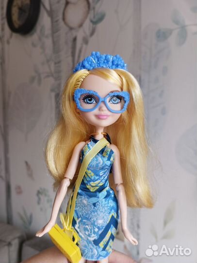 Mattel Ever After High Кукла-школьница