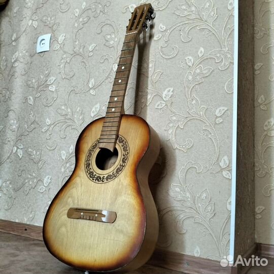 Классическая гитара бу