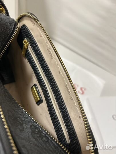 Сумка Guess