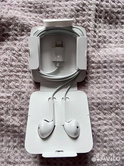 Наушники apple