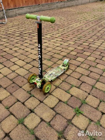 Самокат детский трехколесный
