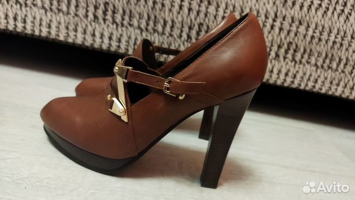 Коричневые ботинки/ ботильоны