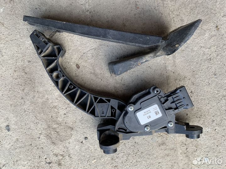 Педаль газа Хундай Соната YF