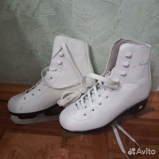 Коньки фигурные