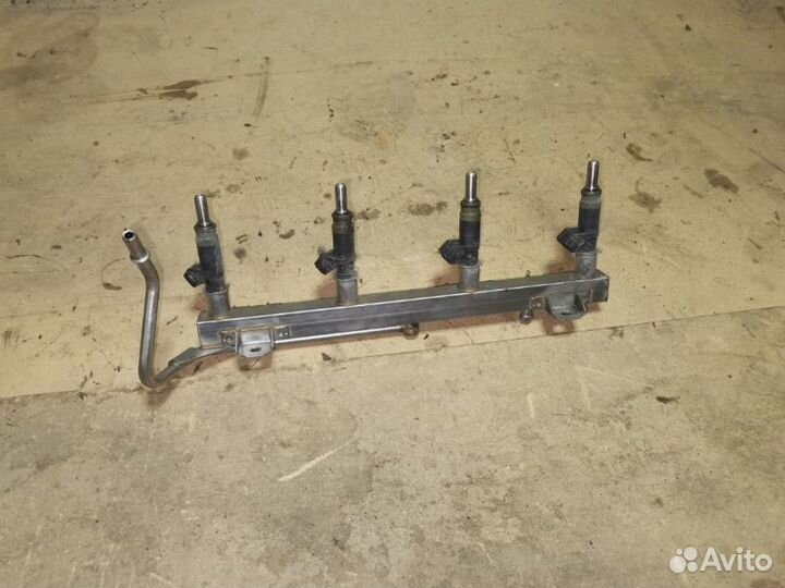 Топливная рампа BMW 3 Е91 Е91 2л бензин 2006