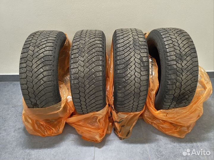Gislaved Nord Frost 200 SUV 235/65 R17 108T