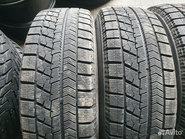 Bridgestone Blizzak VRX 205/65 R16