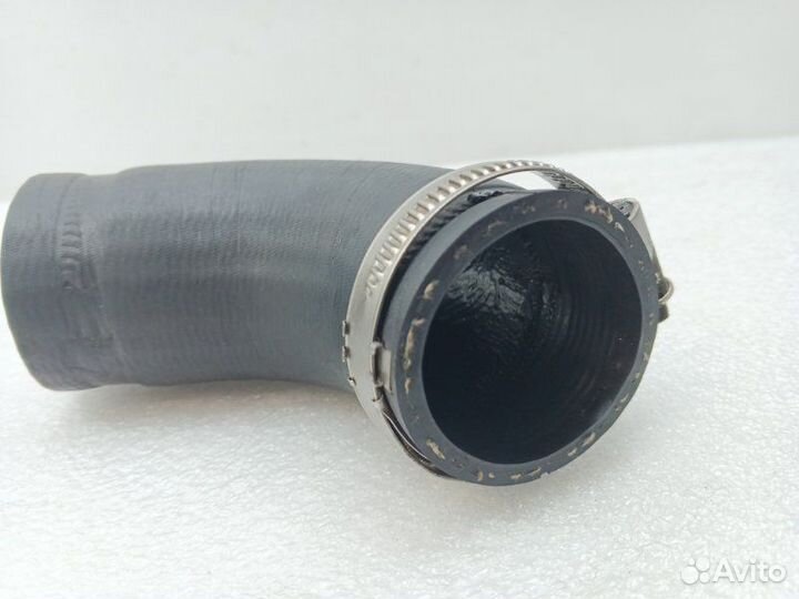 Патрубок интеркулера Audi Q5 FY 2.0 DET 2019