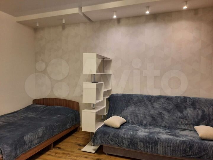 Квартира-студия, 70 м², 1/3 эт.