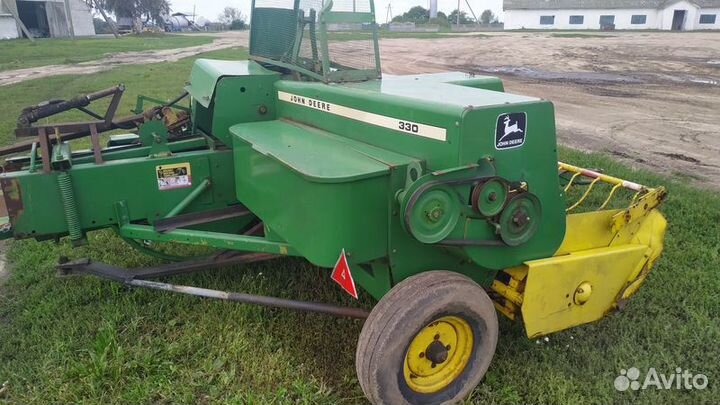 Пресс-подборщик John Deere 330, 1999