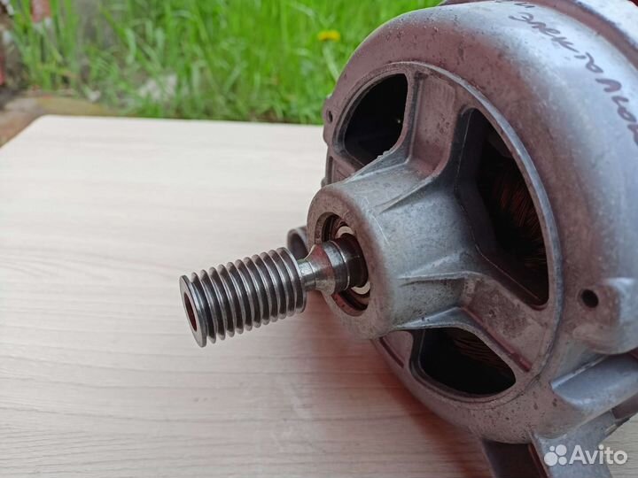 Двигатель с вертикальной загрузкой Zanussi ZWY180