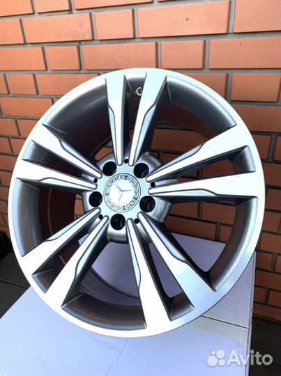 Одноширокие диски R18 Mercedes V-klass