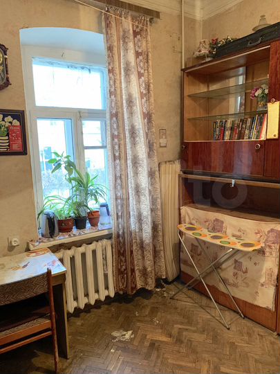 Комната 12 м² в 2-к., 2/4 эт.