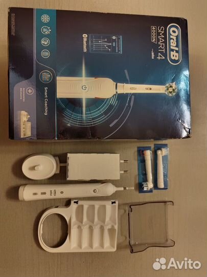 Электрическая зубная щетка Braun Oral B SMART 4