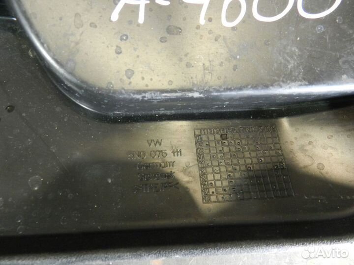 Брызговик передний правый - Volkswagen Tiguan