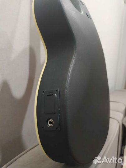 Полуакустическая гитара