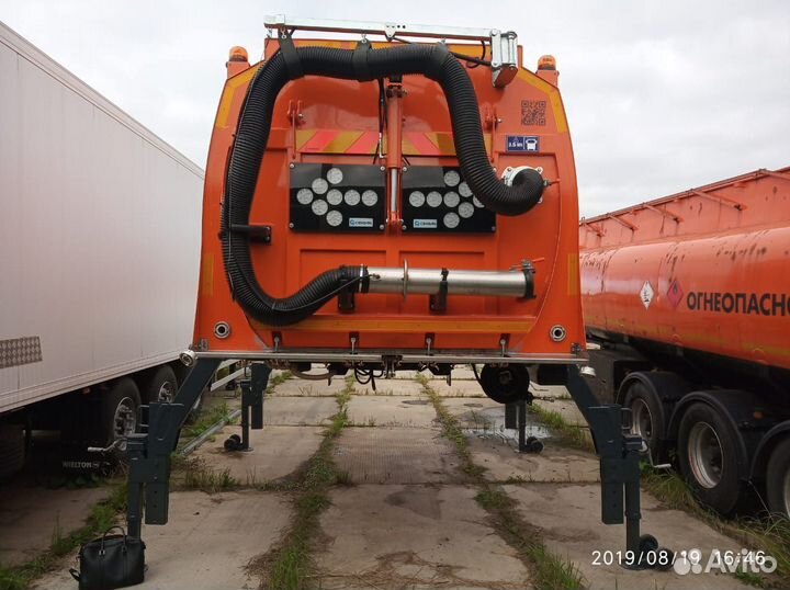 Комбинированная Дорожная Машина кдм на шасси Камаз