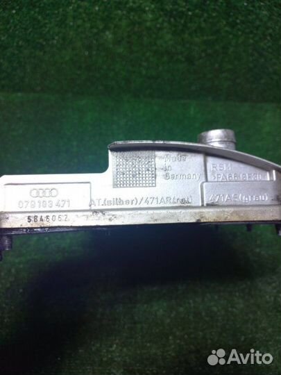 Крышка клапанов левая Audi A8 D3 BVJ 2008