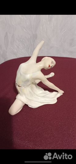 Статуэтка балерина фарфор