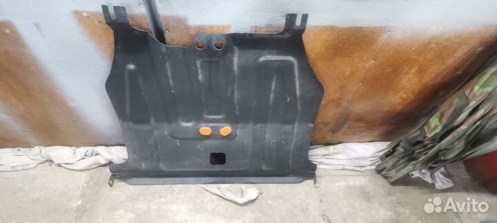 Защита двигателя Nissan