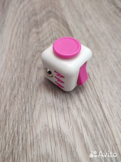 Кубик-непоседа