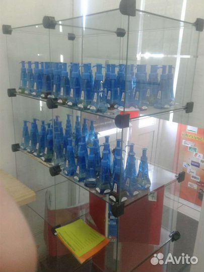 Стеклянная полка