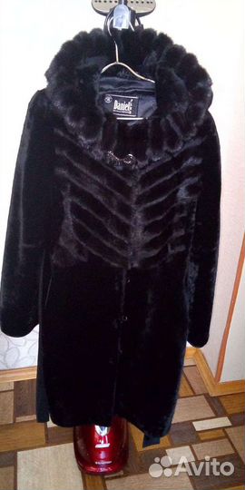 Шуба мутоновая+ норка 50-52р