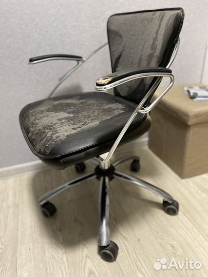 Компьютерное кресло