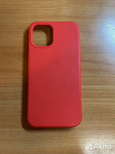 Чехол для iPhone 12