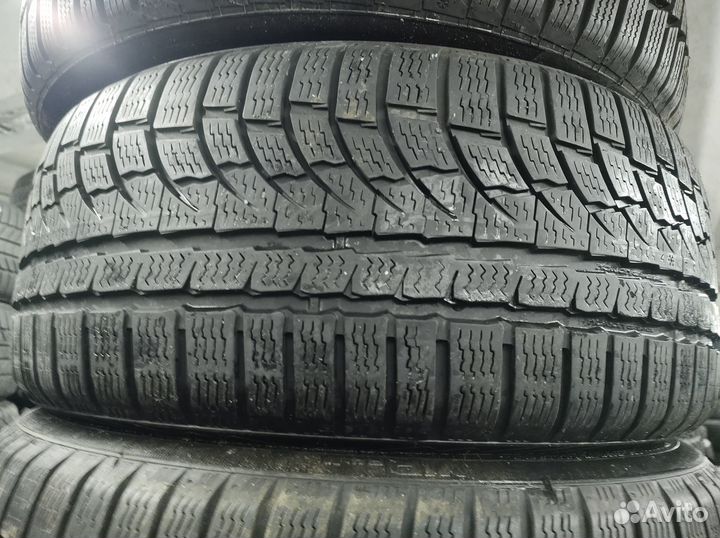 Nokian Tyres WR A4 215/40 R17