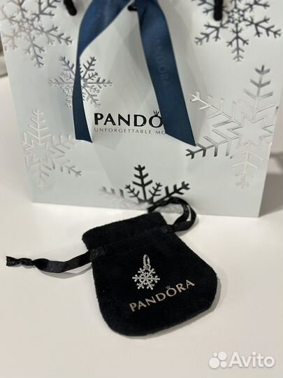 Pandora подвеска Снежинка