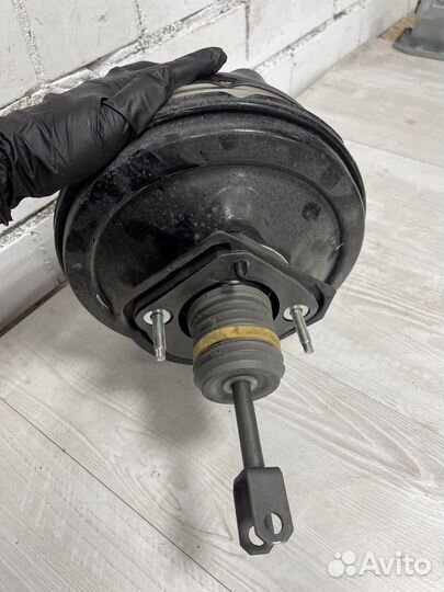 Вакуумный усилитель тормозов BMW 5 F10/F11