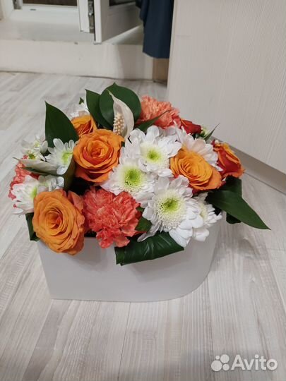 Букеты из цветов и композиции