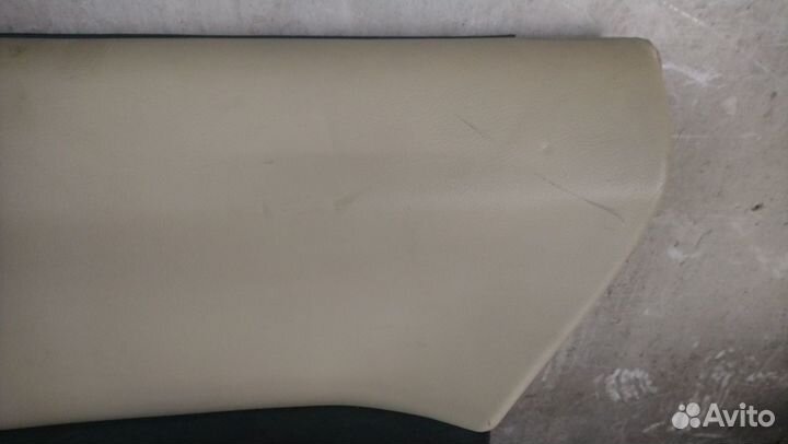 Дверная карта задняя правая Subaru Tribeca 2008