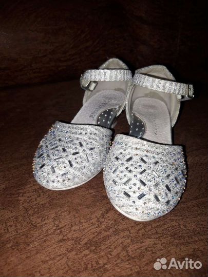 Туфли для девочки 26 размер