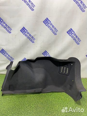 Обшивка багажника задняя правая Volvo S40 седан