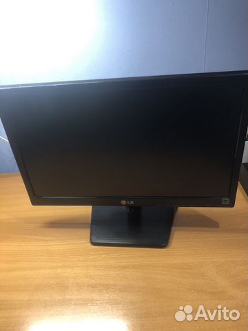 Монитор LG 18.5 vga 1366x768