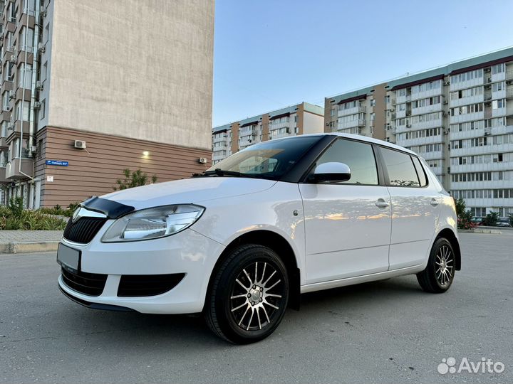 Skoda Fabia 1.6 AT, 2011, 140 000 км