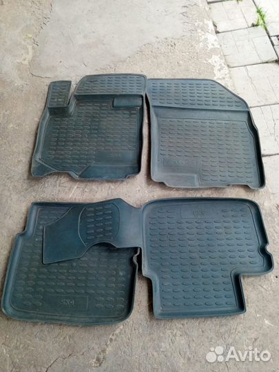 Автомобильные коврики резиновые Suzuki sx4