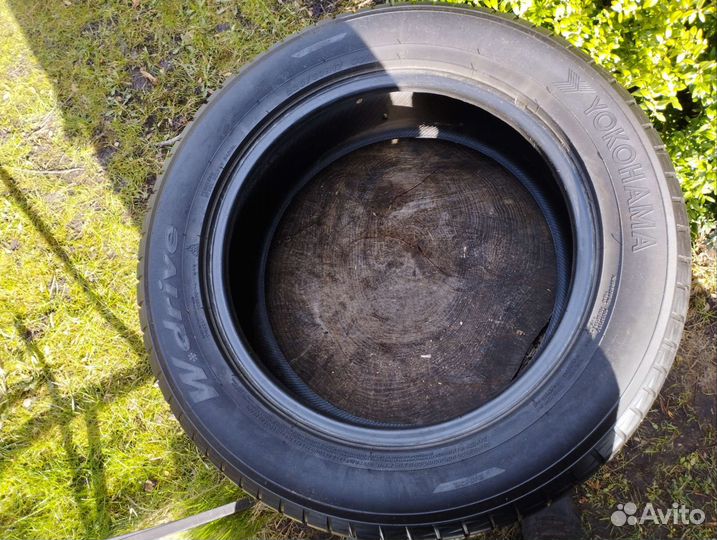 Yokohama W.Drive 225/60 R17 99H